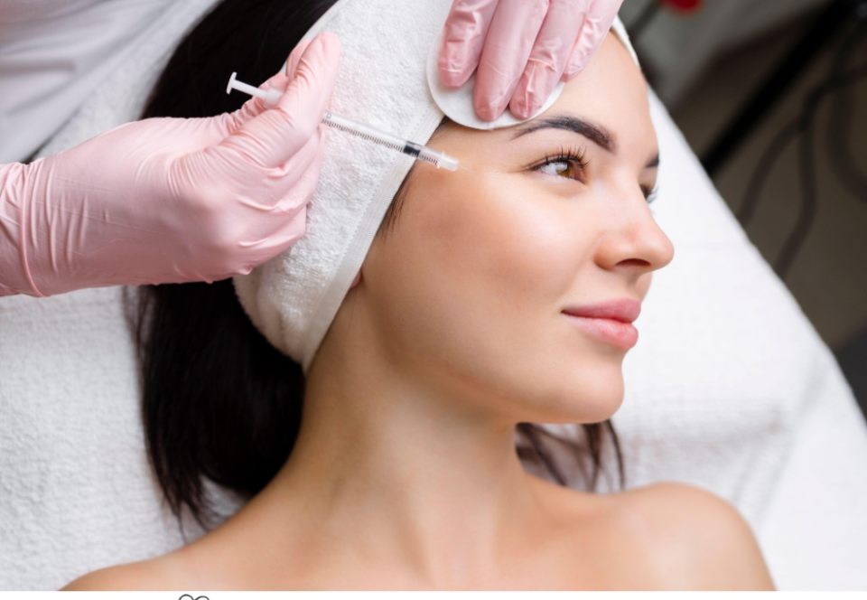 picture of a beautiful woman having a botox injection