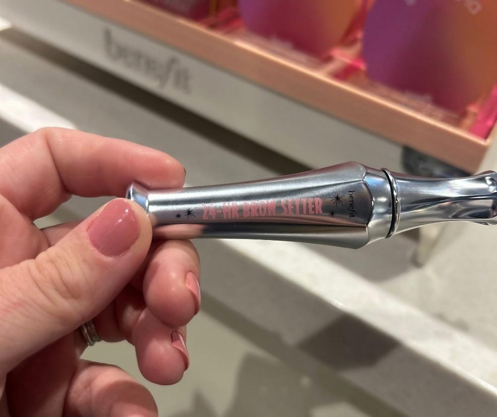 picture of Benefit 24 hour brow setter product for brows